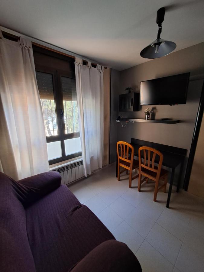 El Meson Daire Mequinenza Dış mekan fotoğraf
